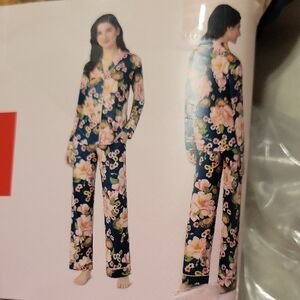 Women's Navy Floral Pajama Set Long Sleeve Button-Up